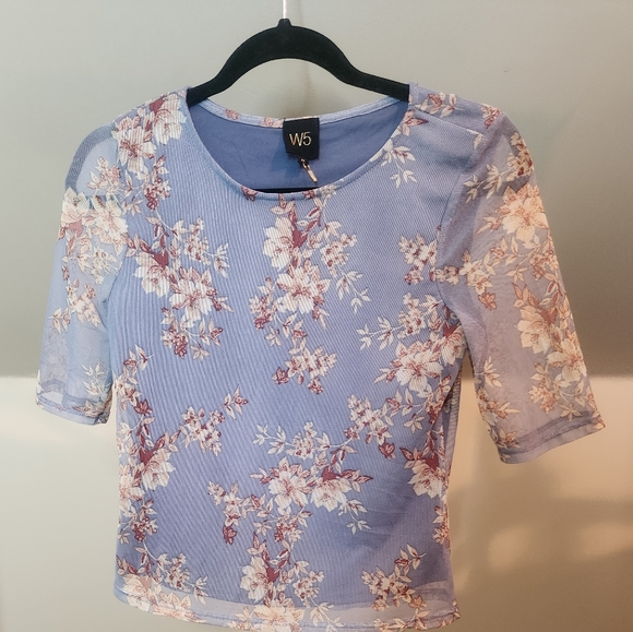 NWOT W5- Floral mesh tee - Picture 3 of 5